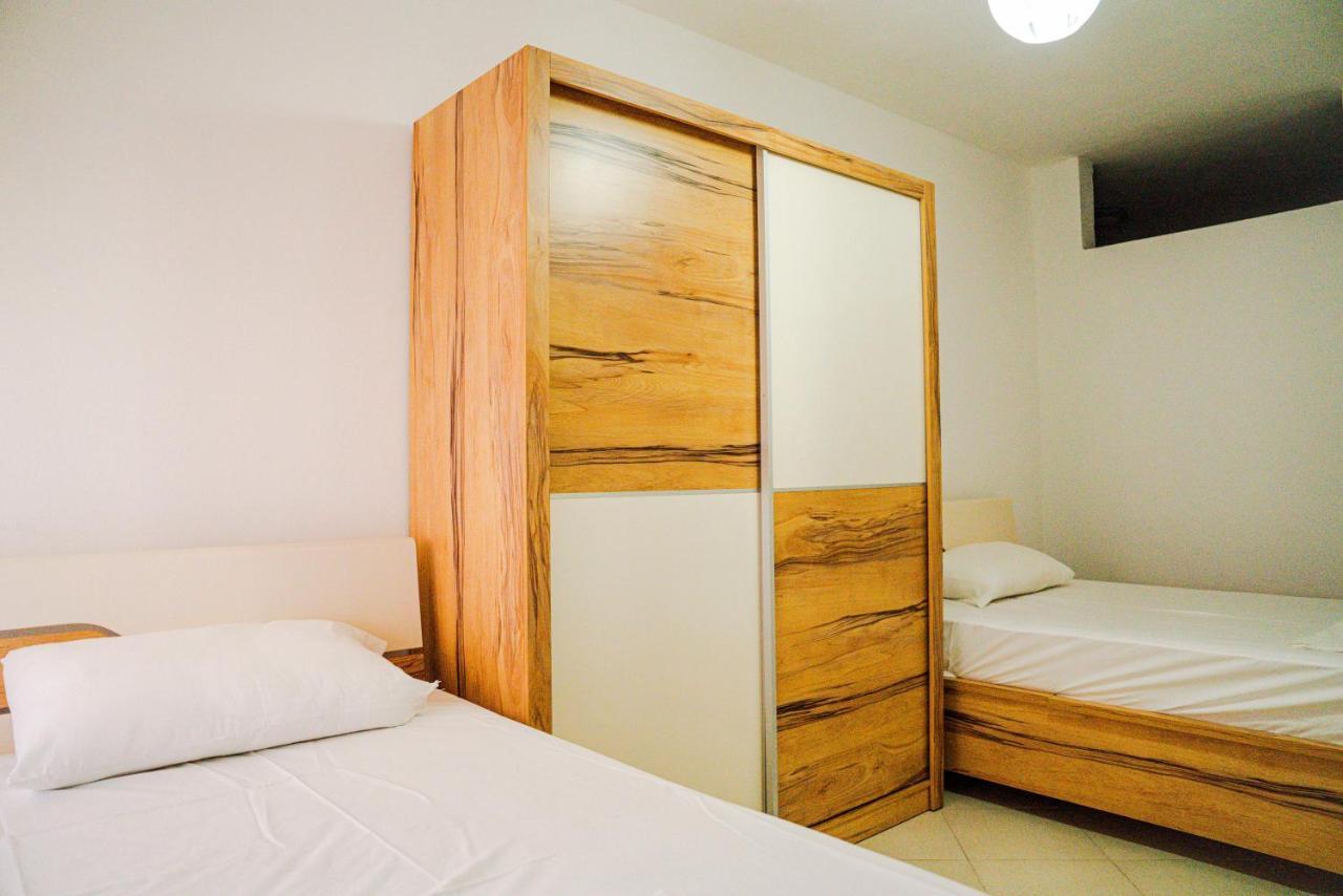 Apartament Casas Del Mar Durrës Exteriör bild