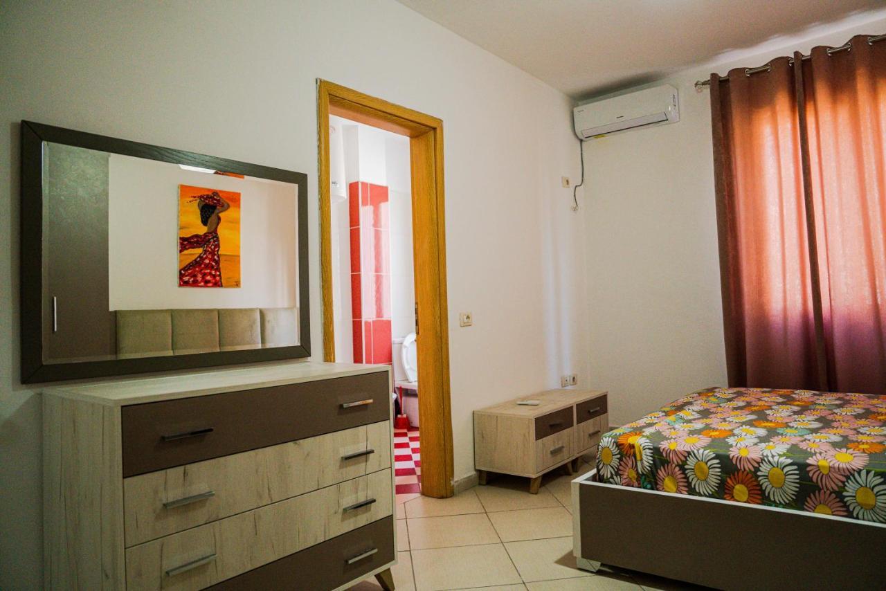 Apartament Casas Del Mar Durrës Exteriör bild